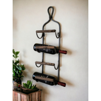 Wijnrek hangend metaal zilver/grijs met houten randen voor 4 flessen. Afmetingen 18x12x70 cm