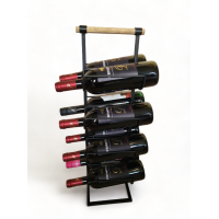 Wijnrek staand zwart 8 flessen metaal met houten handvat. Afmetingen 19,5 x 19,5 x 60 cm